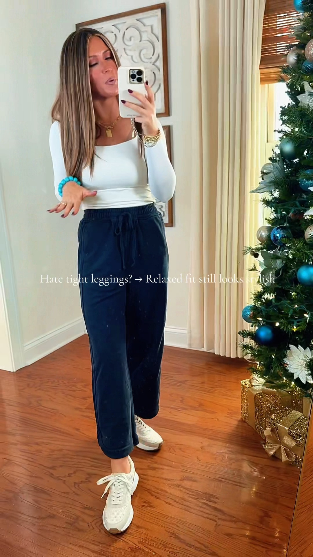 The Comfiest Wide Leg Pants I Own 🖤

Proof that comfy pants can still look put together 🙌
These wide-leg sweats are soft, flattering, and perfect for school drop-offs, travel days, errands, or cozy nights in!

✨ Stretchy waistband = stays comfy all day
✨ Wide-leg fit drapes beautifully
✨ Pockets!!! (you know we love pockets 😂)
✨ High-waisted = legs for DAYS
✨ Easy to dress up with a cute sweater + sneakers

Trust me — once you feel these, you’ll want them in every color 🫶

	•	women’s wide leg sweatpants
	•	casual comfy outfit ideas
	•	high waisted drawstring pants

#HolidayHustle #TikTokShopHolidayHaul #FashionDeals #TikTokShopCreatorPicks 

@TanmingFashion 

#LTKGiftGuide #LTKootd #LTKActive