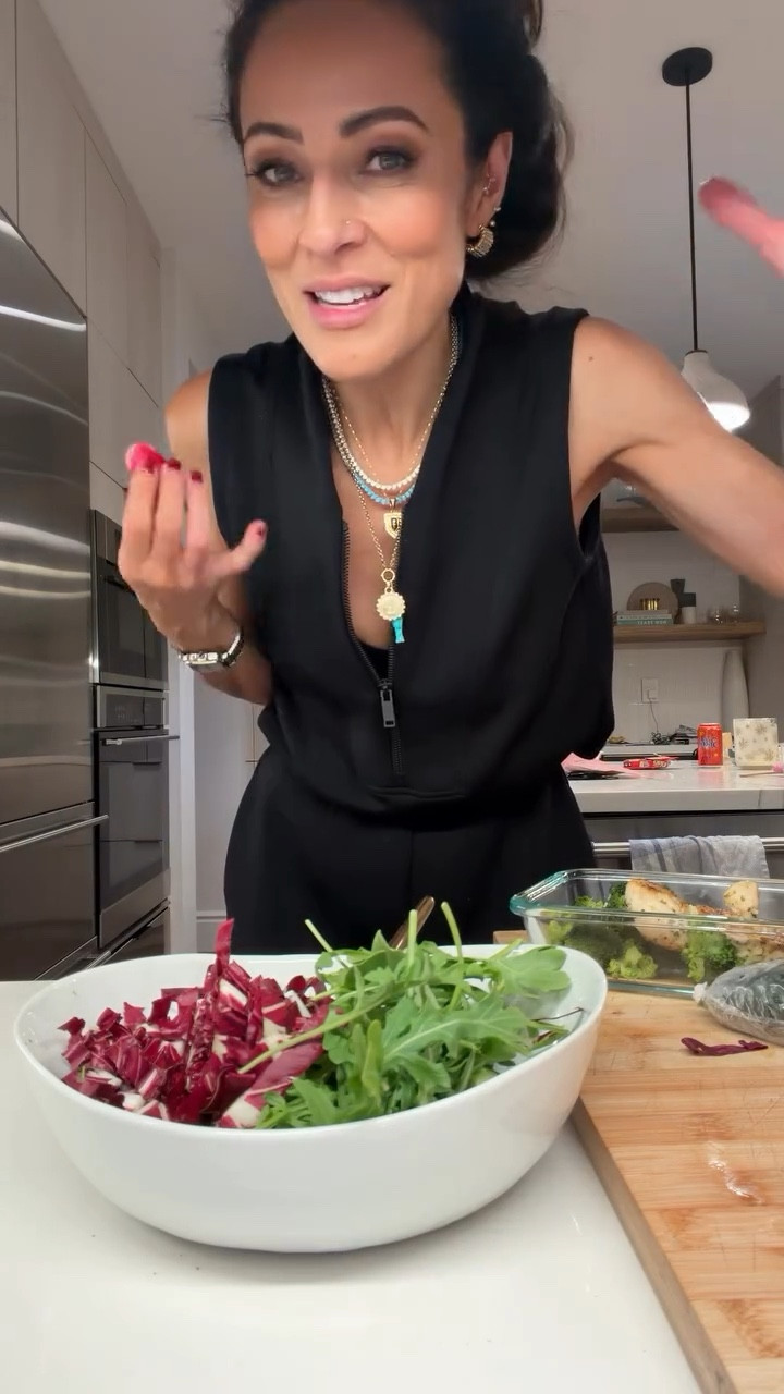 My jewelry stack and new favorite jumpsuit! 
Thatch code: 15LUCY 
Erin fader: LUCY10 

#LTKootd #LTKOver40