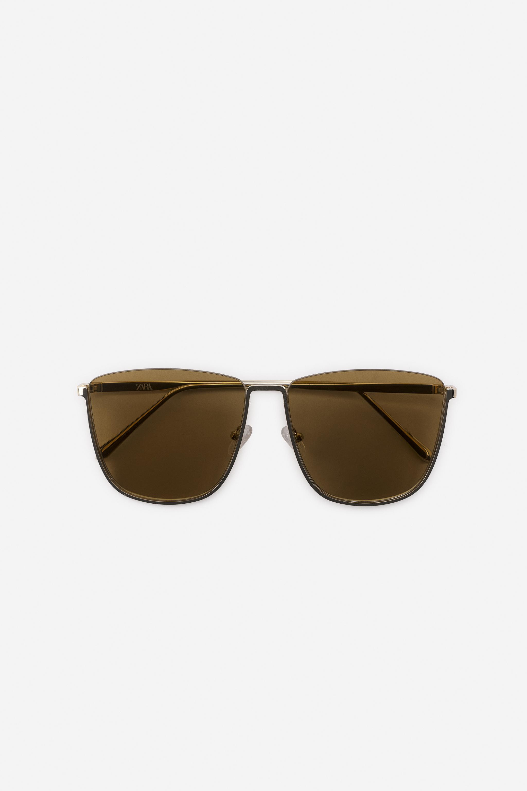 Model height: 178 cmSquare sunglasses with a metal frame. Case included.UV/UVA 400 protection. Ca... | Zara UK