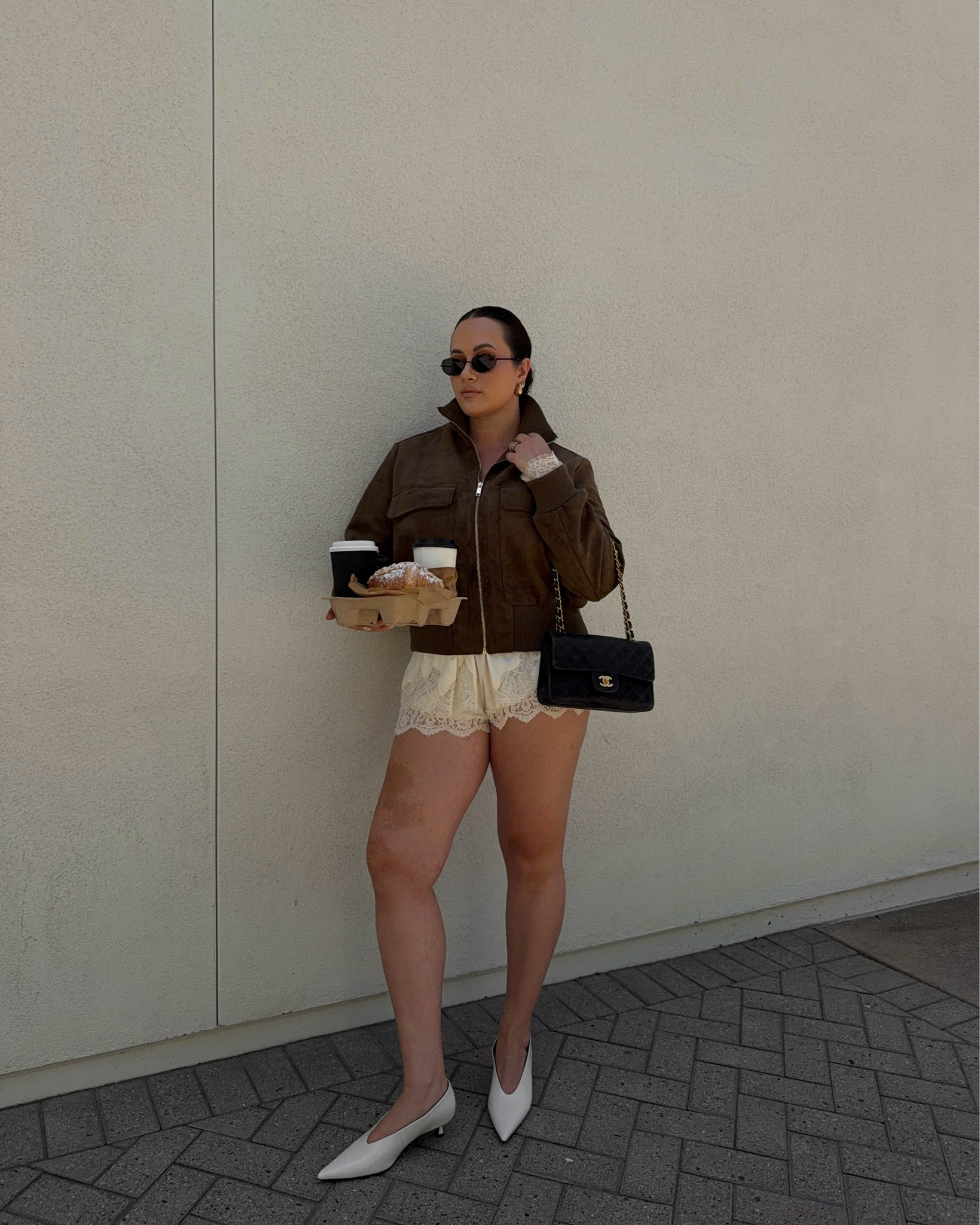 pov: we’re on a coffee date and I ask if you like the jacket open or closed? ☕️🤍

#casualchicstyle #momstyleinspo #springoutfitideas

#LTKmomlife #LTKootd #LTKSeasonal