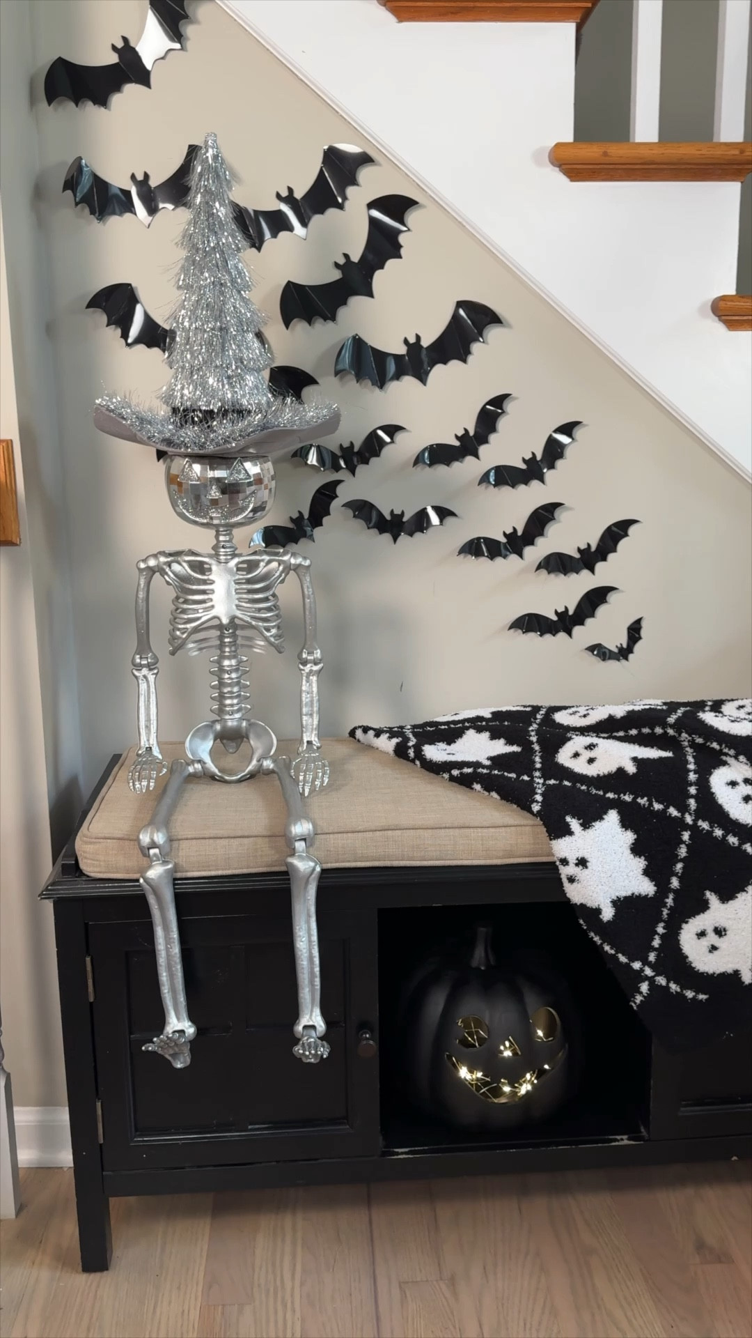 ✨🖤 Spooky season vibes, activated! I added fairy lights to a black clay pumpkin 🕯️, dressed up the wall with decorative bats 🦇, tossed a cozy spooky throw on the bench, and layered in the cutest ghost blanket 👻. Obsessed with how magical + festive this little corner turned out! 🕸️🎃

Tap to shop all the pieces + recreate the look in your own home 🖤✨

#SpookySeason #HalloweenDecor #HomeStyle #LTKFinds #Halloween2025 #HalloweenInspo 

#LTKHome #LTKFamily #LTKSeasonal
