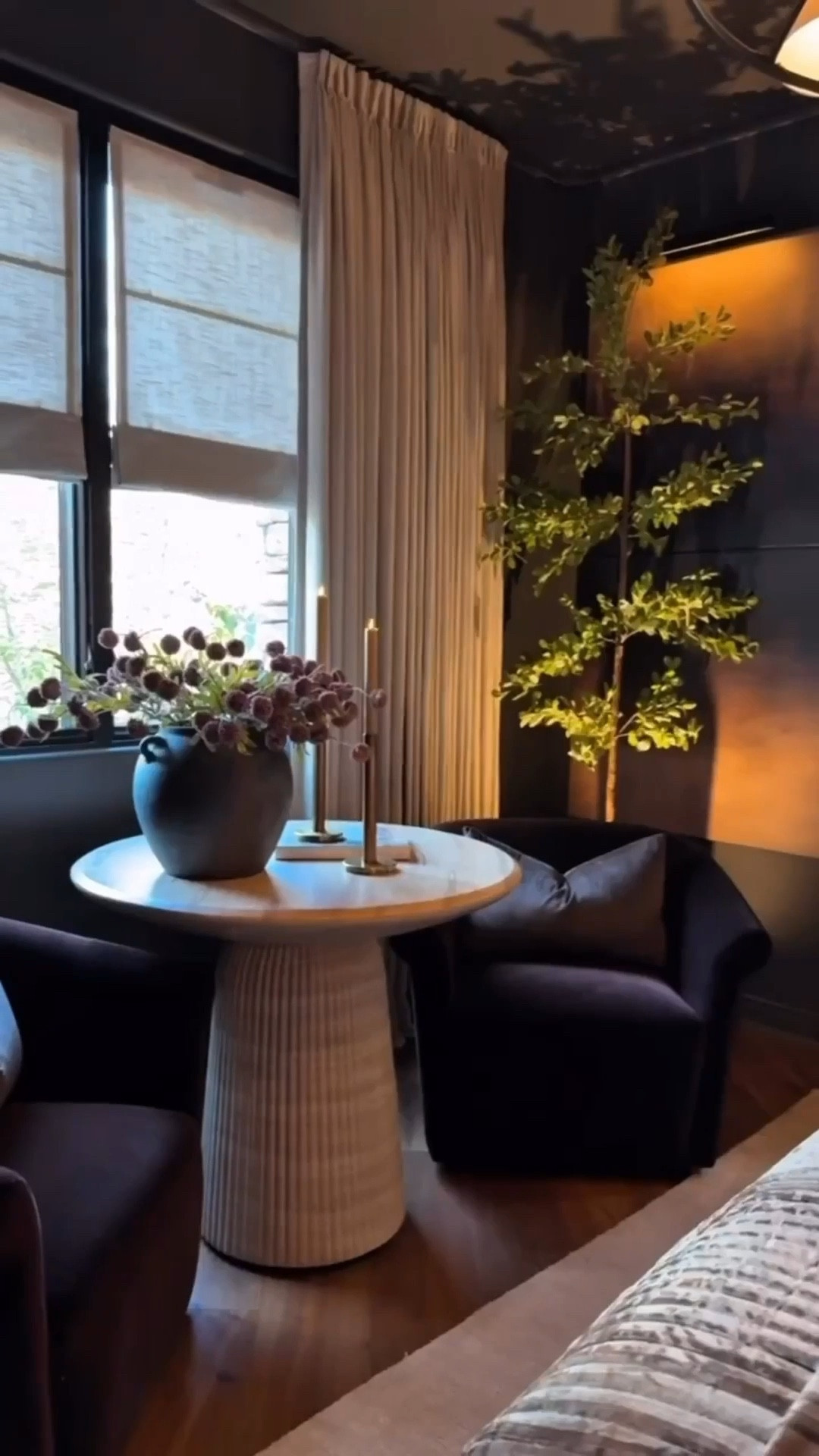 A little round-up of the accent chairs around my home 🪑✨ Some old, some new, all loved. Each one adds its own charm. Cozy corners, chic details, and timeless style that make every space feel complete 🤎


#accentchairs #homedetails #cozycorners #homestyle #interiorinspo #chairgoals #myhomevibes #amazonhome #decorroundup #homedecorinspo #neutraldecor #homeaesthetic #cozyhomevibes #modernhome


#LTKFindsUnder100 #LTKHome #LTKdayinmylife