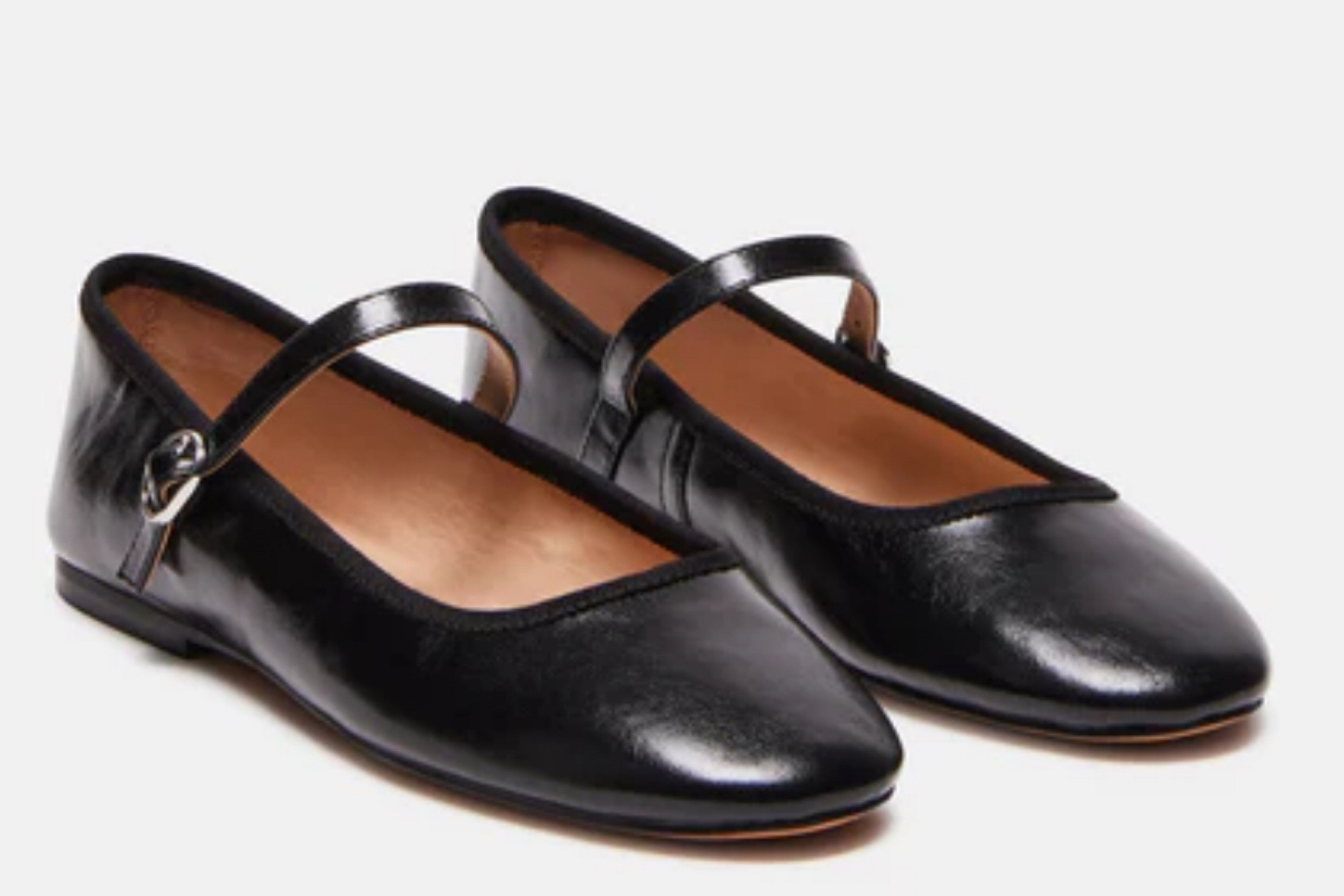 Trending shoes

#LTKU #LTKworkwear #LTKshoecrush