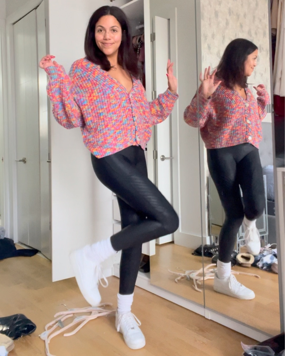 I love to be cozy on flights but I also like to be cute! This oversized sweater brightens up the outfit. 

Wearing a size medium sweater and Spanx moto leggings and size 10 Nike sneakers  

#LTKstyletip #LTKSeasonal #LTKshoecrush