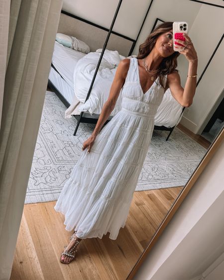 prettiest white summer dress is still in stock and on sale! 🤍 use code AFLAUREN for an extra 15% off at checkout! 🙌🏻

#LTKSaleAlert