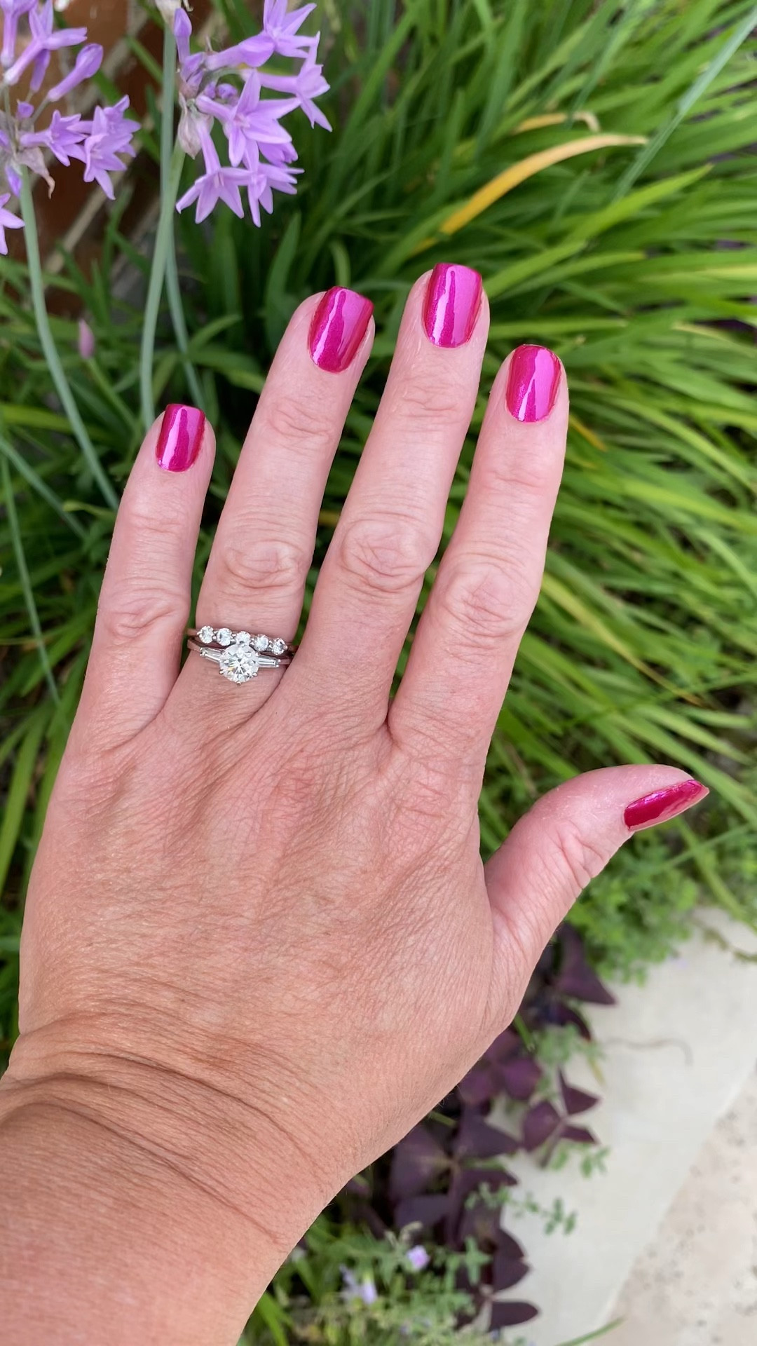 This is such a fun color for summer …. Kaleidoscope by Dazzle Dry! ☀️ Bonus, it lasts even I garden! 

#nailcolor #nailcare

#LTKOver40 #LTKVideo #LTKBeauty