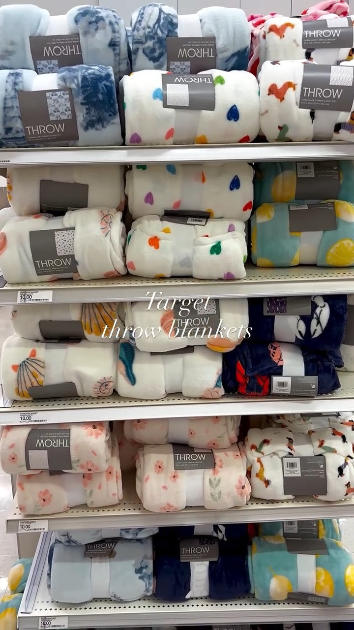 How cute are these $10 throws?! Perfect for any gift basket or home! Comment THROW to shop and be sure to like and follow for more Target finds! 

#target #targetstyle #newattarget #taylorswift #homestyle