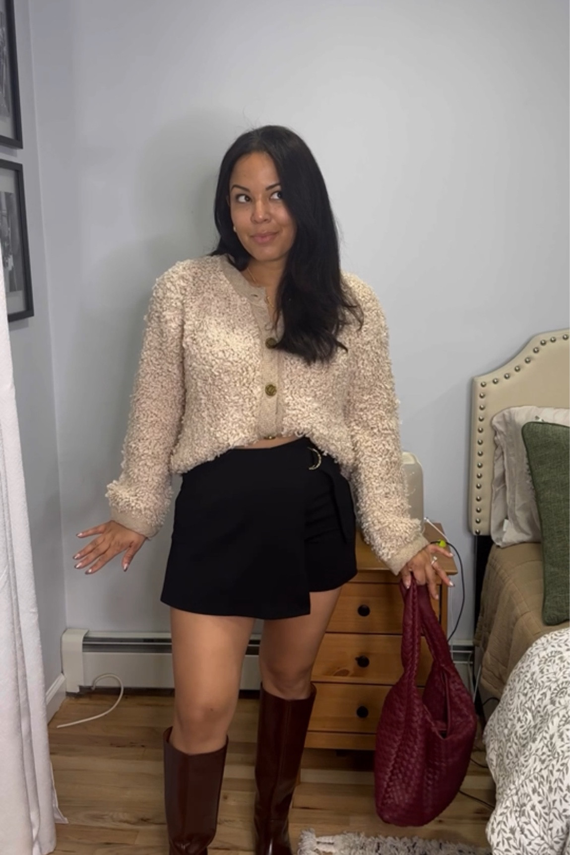 Shaggy oversized cardigan from vici runs true to size, I am wearing a size small 

#LTKFindsUnder50 #LTKHoliday #LTKStyleTip