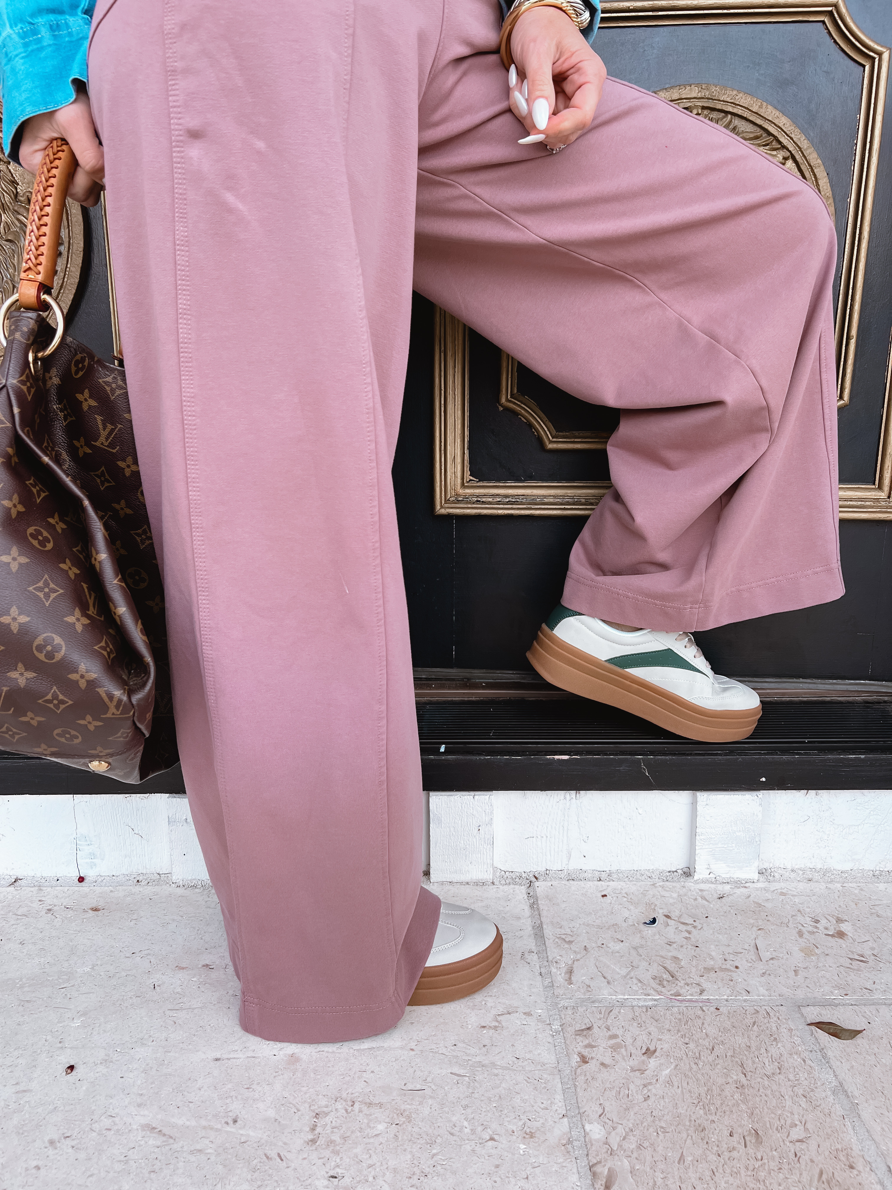 Walmart pants & Amazon shoes for the win 

#LTKShoeCrush #LTKFindsUnder50 #LTKStyleTip