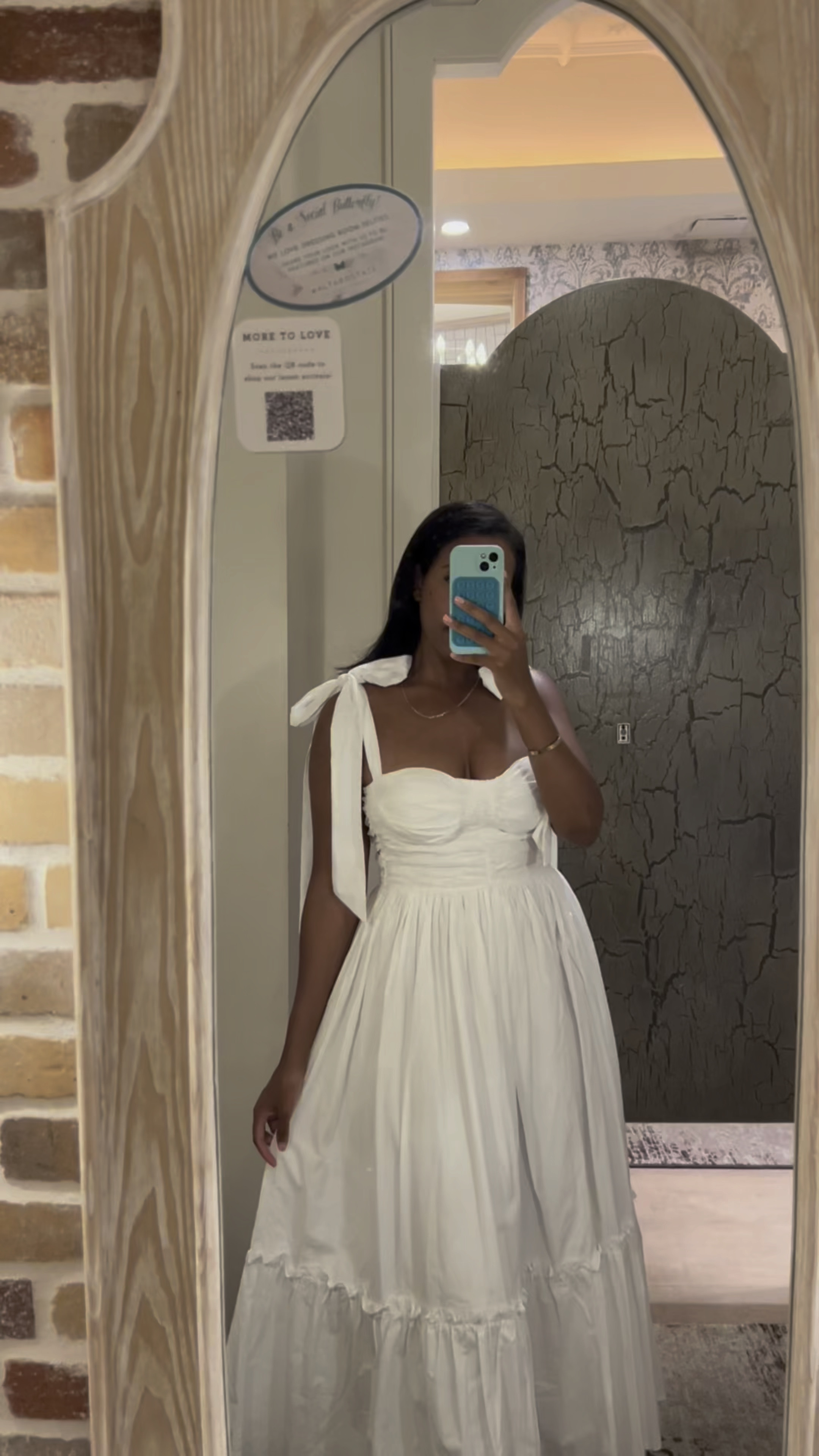 UPDATE!! The first dress is now on SALE for only $46.99🤯🥳.. originally $119.95!!!

White spring/summer dresses
wearing a size M in both
Graduation outfit/ graduation dress/ travel outfit/ summer outfit/white dresss 

#LTKTravel #LTKStyleTip