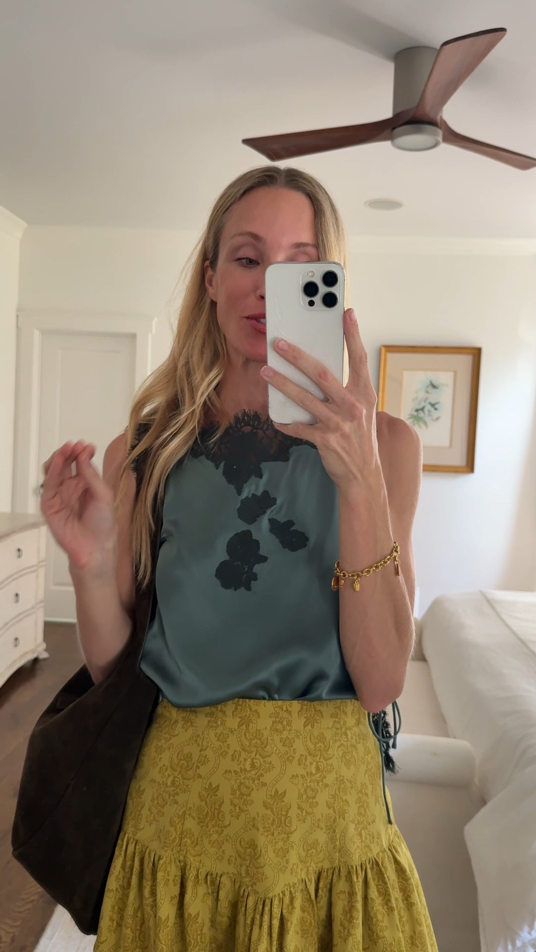 A few August favorites! This Doen top is my favorite find of August so far—it has side ties but there’s a version without them that’s also more affordable. Skirt and flats are is old, similar linked.

Fall tops, silk top, fall blouse, fall outfit inspiration, fall skirt outfit, silk top, fall midi skirt

#LTKootd #LTKgrwm #LTKSeasonal