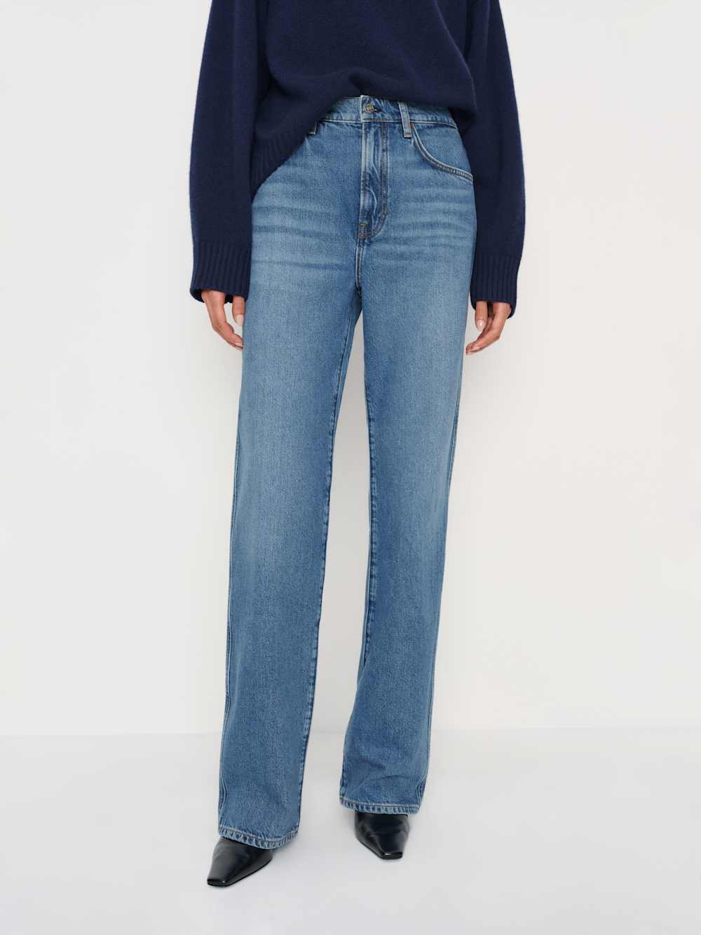 Val 90s Mid Rise Straight Jeans | Reformation (Global)