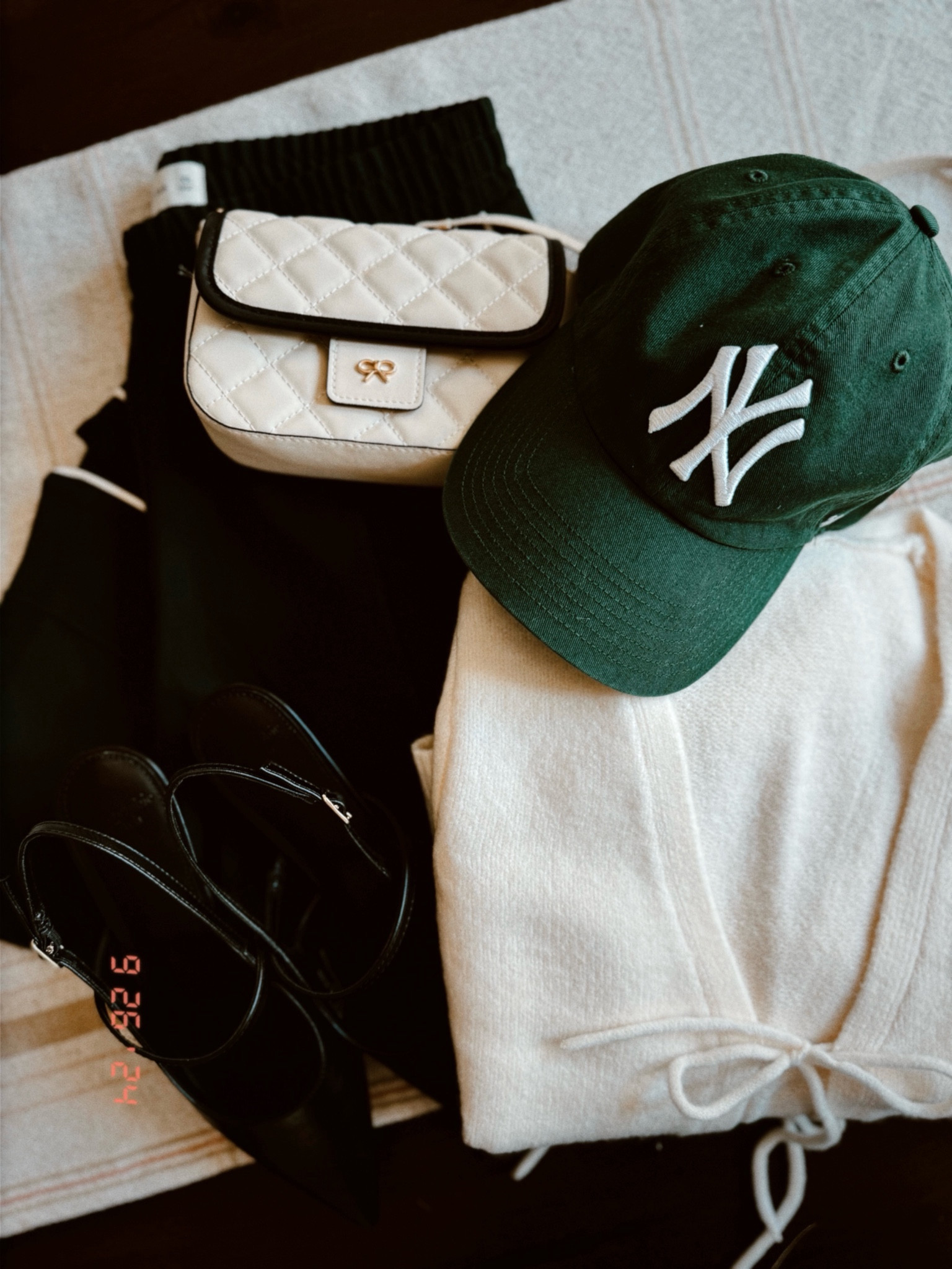 Abercrombie dale! 20% off with code AFLTK ! 

#LTKstyletip #LTKsalealert #LTKSeasonal