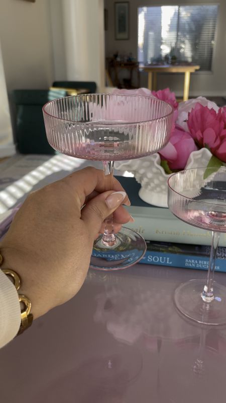 The prettiest pink coupe glasses under $40!