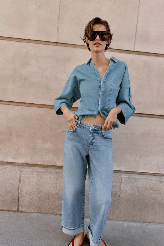Z.07 RELAXED FIT MID-WAIST JEANS WITH TURN-UP HEMS | Zara UK