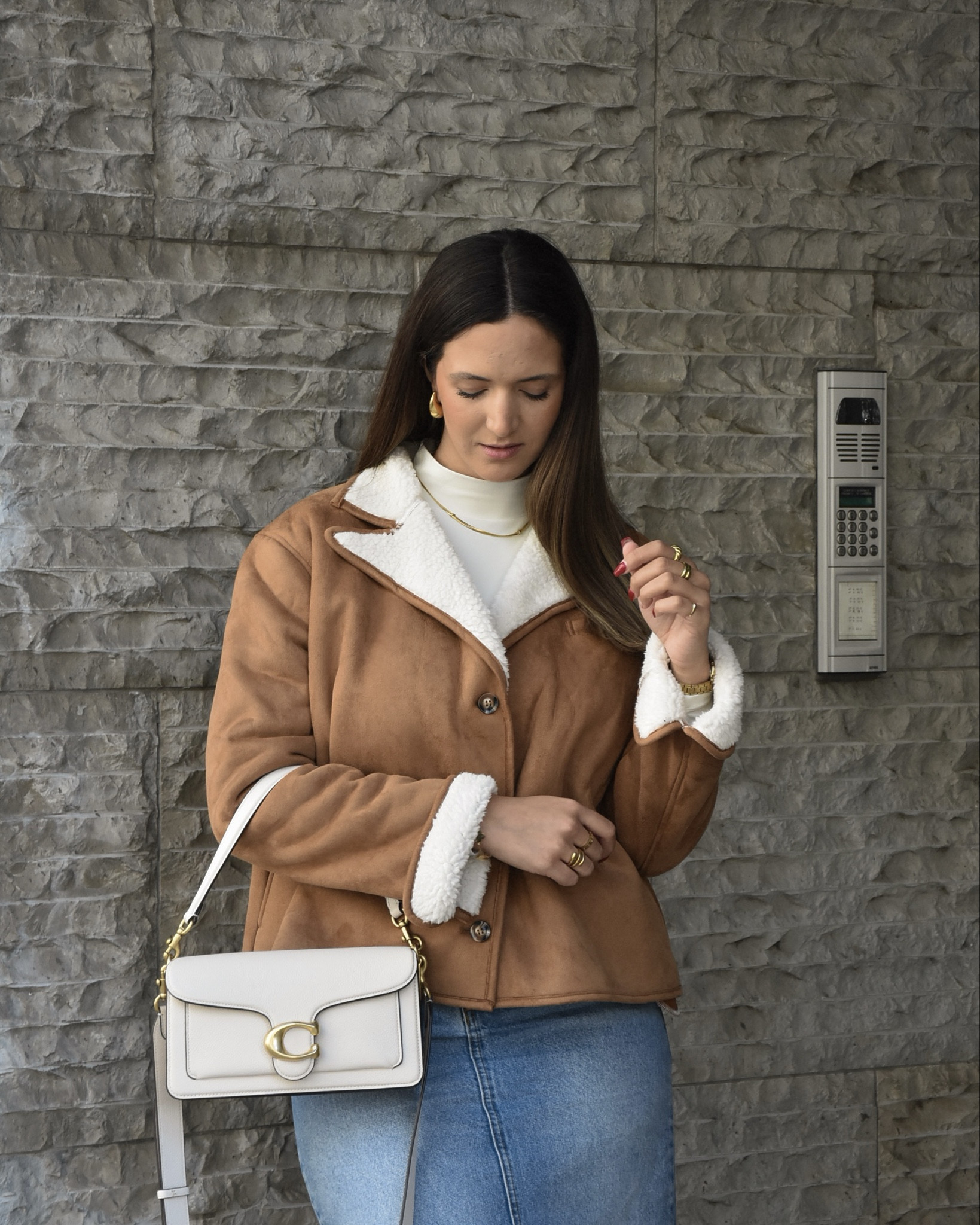 Camel Coat perfect for cold days ❄️🤎

#LTKSeasonal #LTKfindsunder50 #LTKeurope