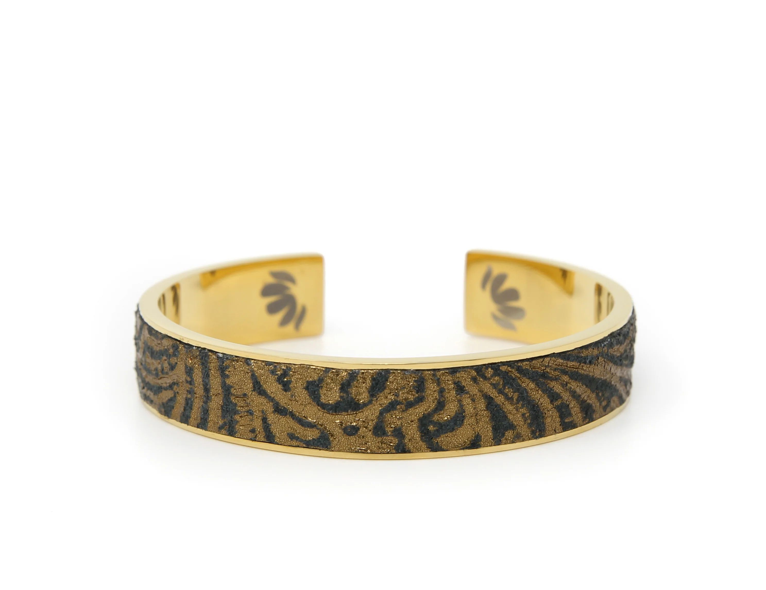 Carved in Black and Bronze Bangle | KEVA Style