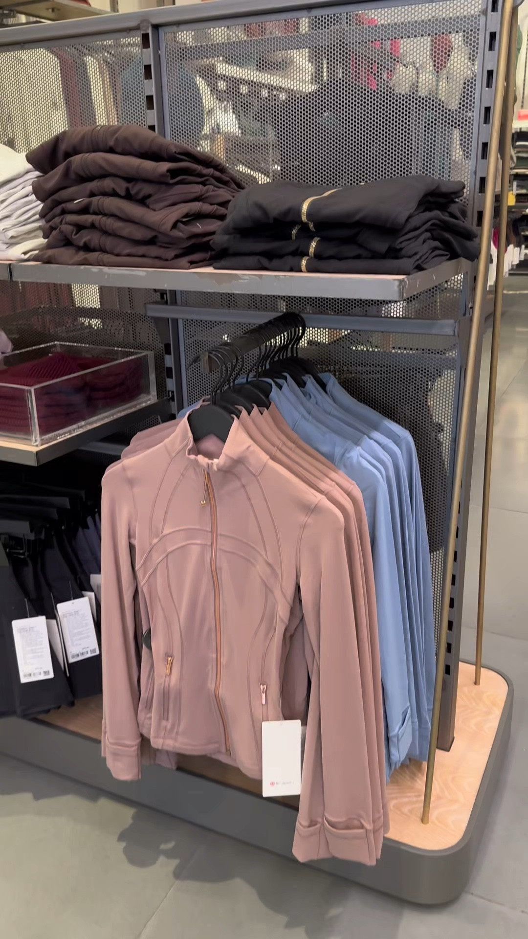 Butterfly soft fitted jacket. Wear with either colorful leggings, with jeans or pair it with slacks 

#LTKGiftGuide #LTKActive #LTKStyleTip