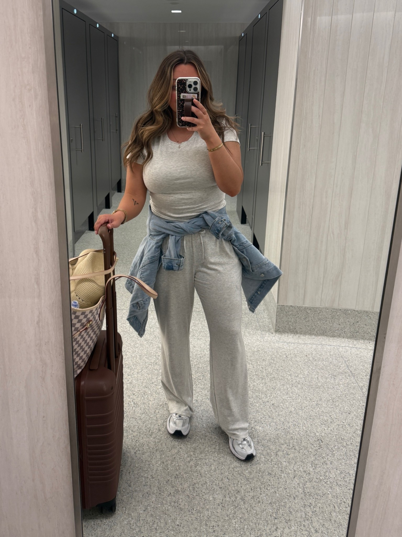 Travel OOTD

#LTKootd #LTKTravel #LTKmomlife