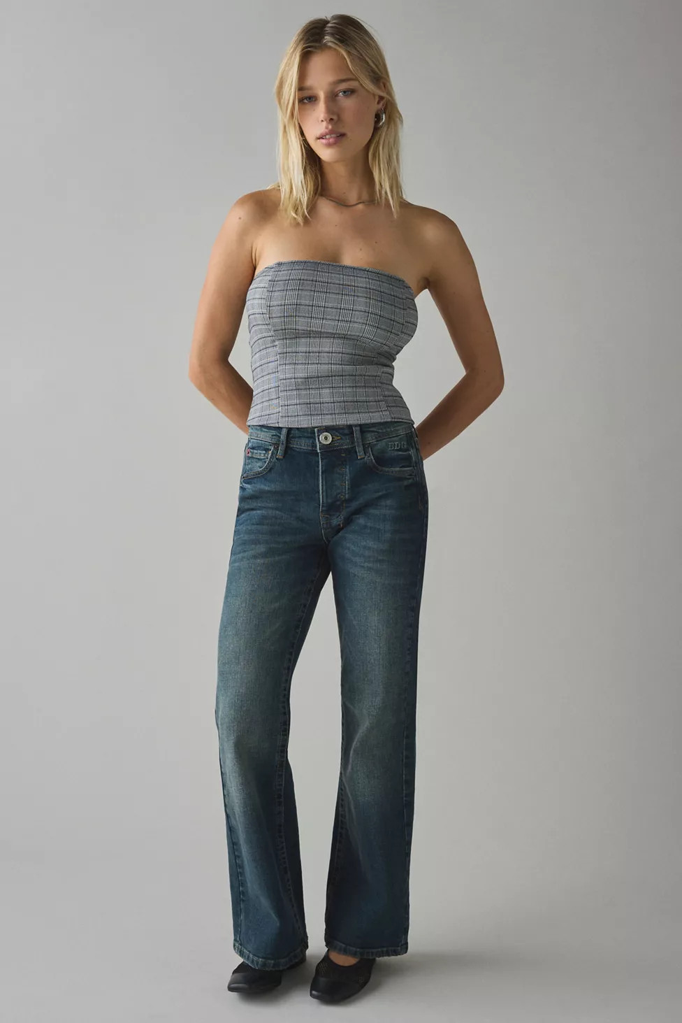 BDG Teo Relaxed Low-Rise Bootcut Jean | Urban Outfitters (US and RoW)