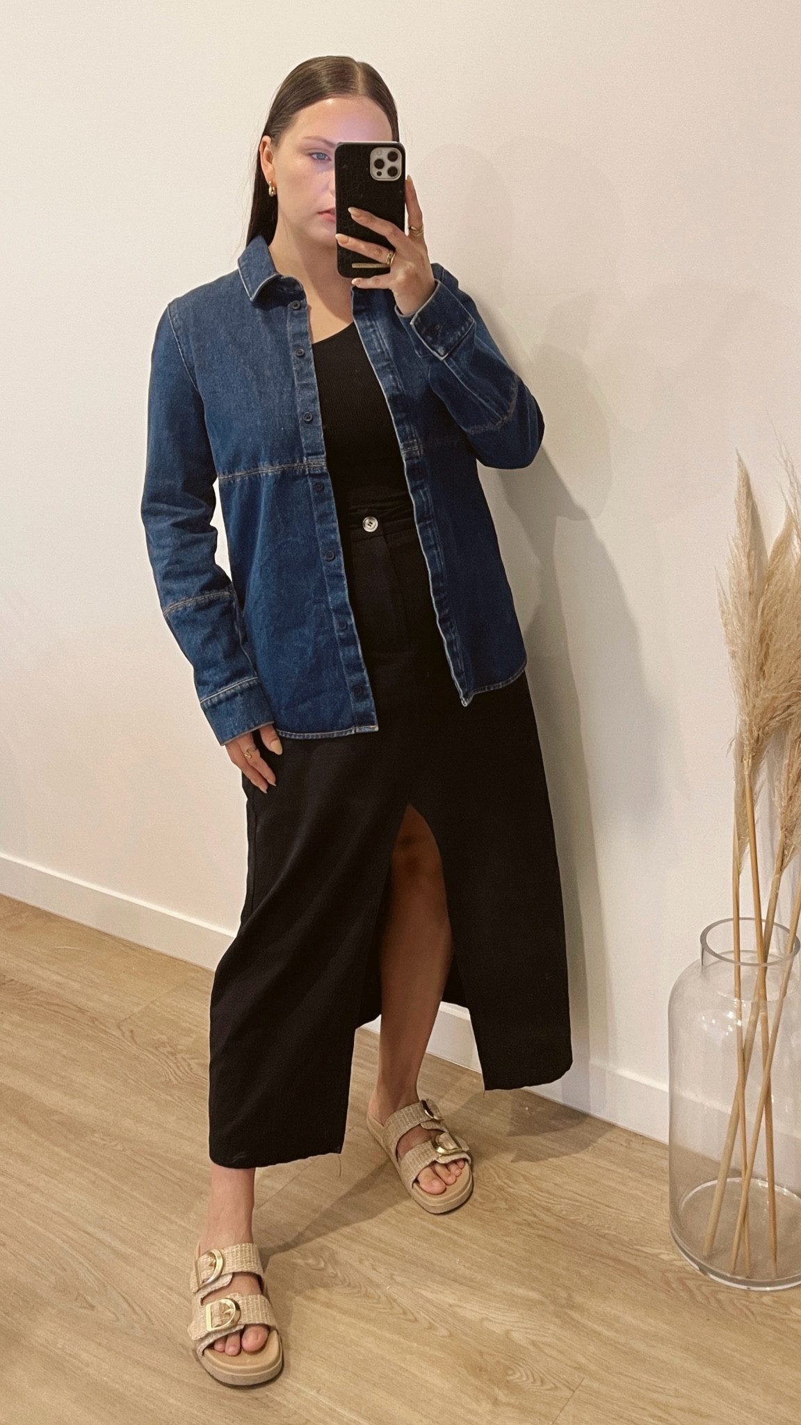 Styling a denim shirt casually for the office 💙

#LTKworkwear #LTKaustralia #LTKstyletip