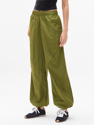 Lunar Sheen Utility Mid Rise Pant | Athleta