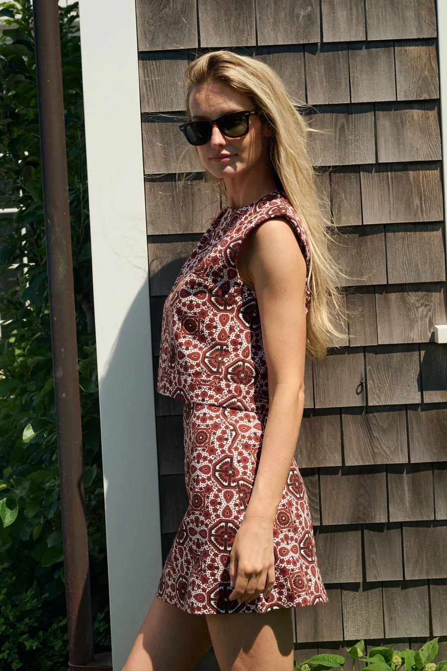 Slim Shell Top - Coco Castillo Medallion | Julia Amory
