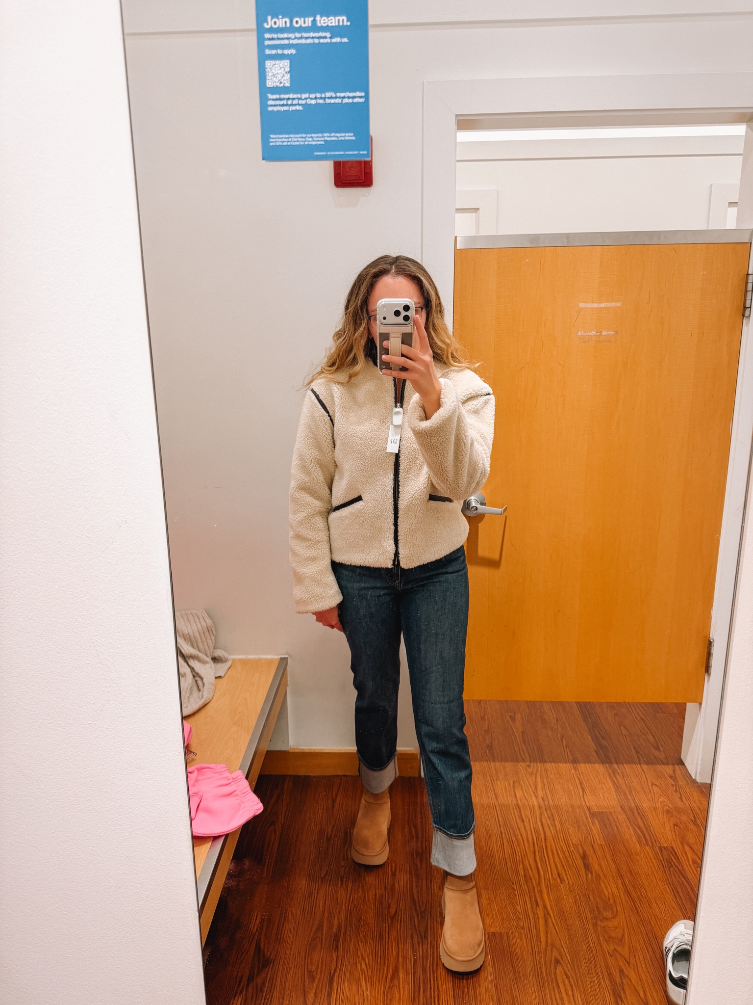 Coat🤍

#LTKSeasonal #LTKmomlife #LTKGiftGuide