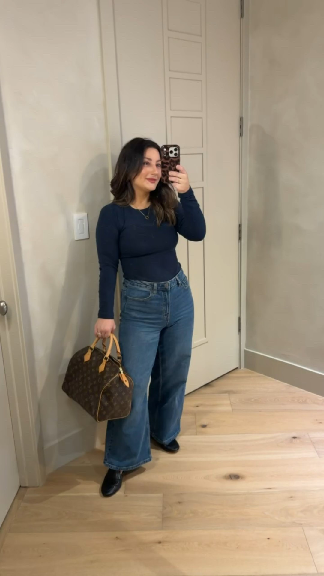 OOTD
Long sleeve size small
Comes in a pack of 3 

Jeans size 6 

5’0” 140lbs 

#LTKSaleAlert #LTKootd #LTKPetite