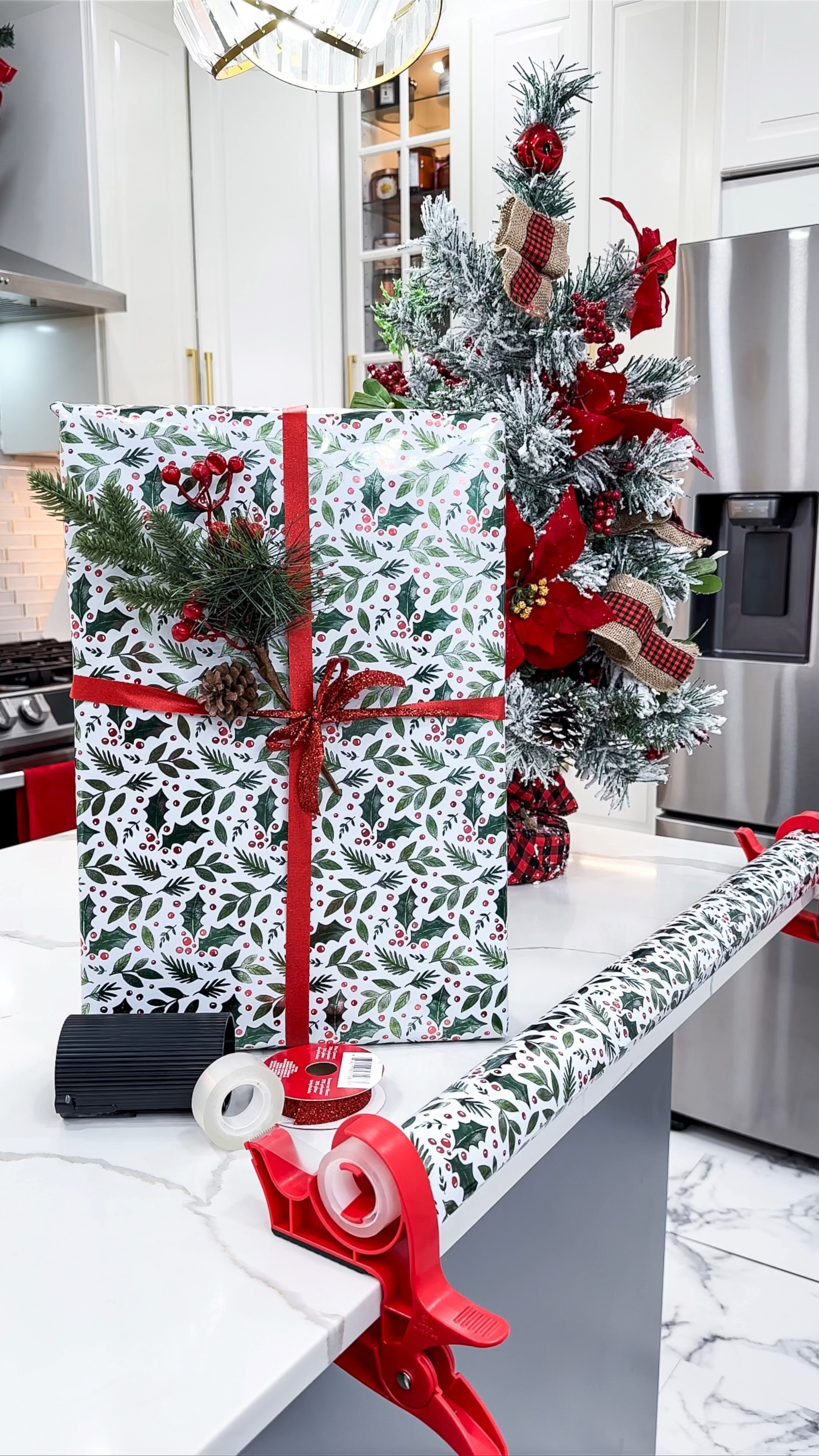 Easy gift wrapping 🎁 Tap below to shop! Follow me @omabelle for more Fashion, Home & everything inbetween. Glad to have you here!!! 💕😊🙏


#LTKGiftGuide #LTKSeasonal #LTKHoliday