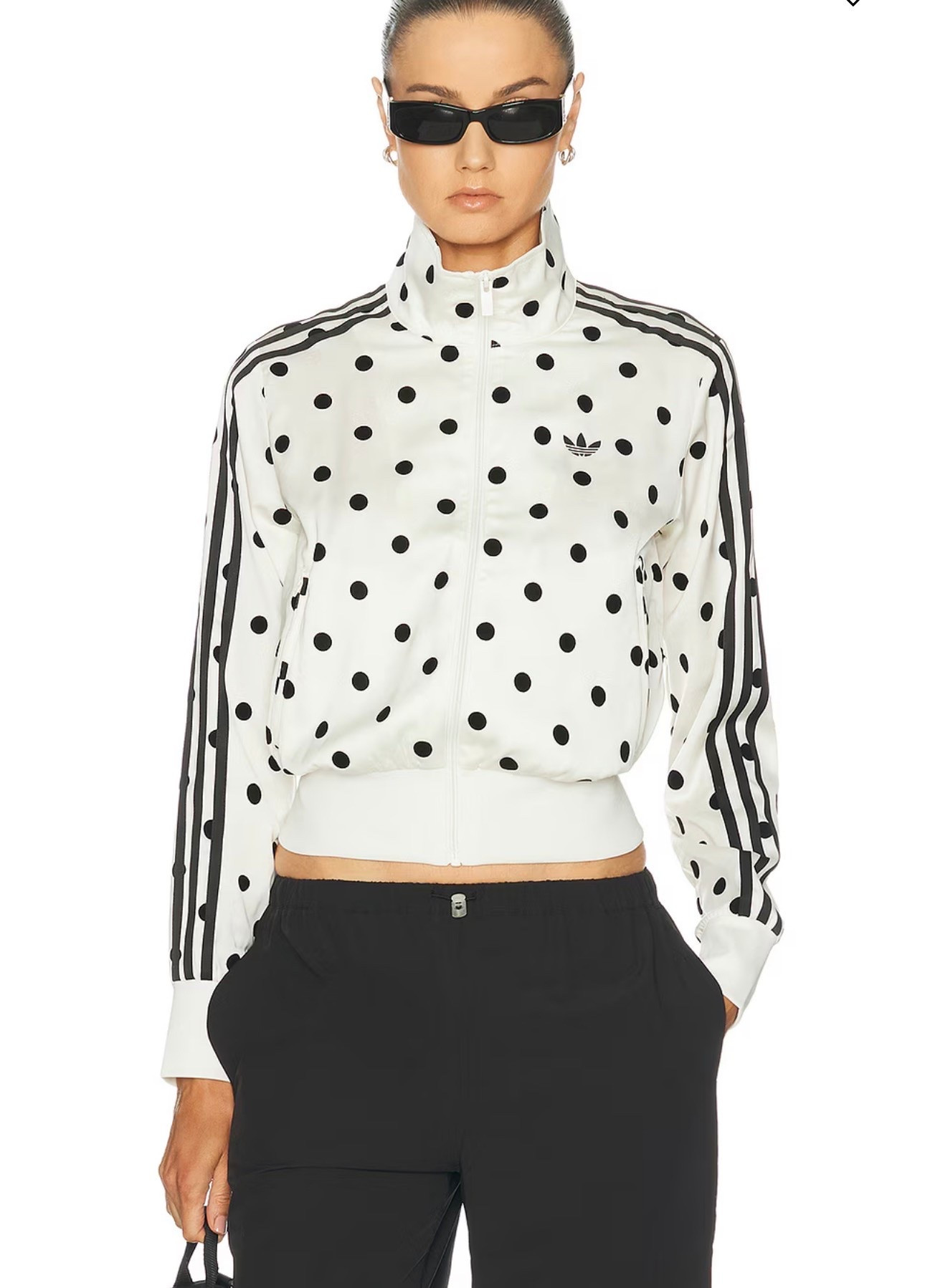 Love how this @adidas white and black polka dot track jacket can be styled multiple ways. Pair it with all black joggers, leggings or even jeans! 
Runs true to size. 

#styleinspo #outfitinspo #backtoschool #fallfashion

#LTKootd