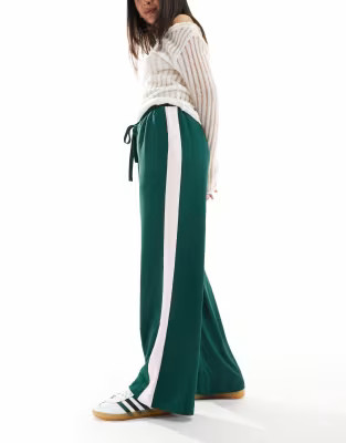 ASOS DESIGN pull on pants with contrast panel in forest green | ASOS | ASOS (Global)
