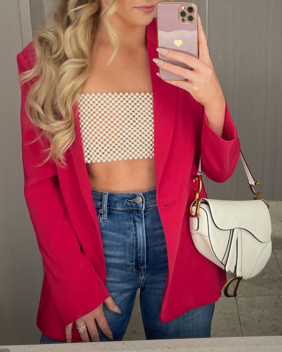 Pink blazer, date night outfit🩷 

#LTKstyletip #LTKparties #LTKsalealert
