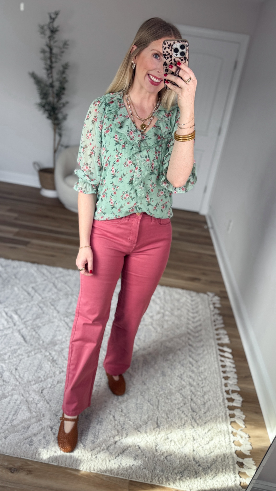 Daily try on, kohls try on, floral top, pink jeans 

#LTKgrwm #LTKootd