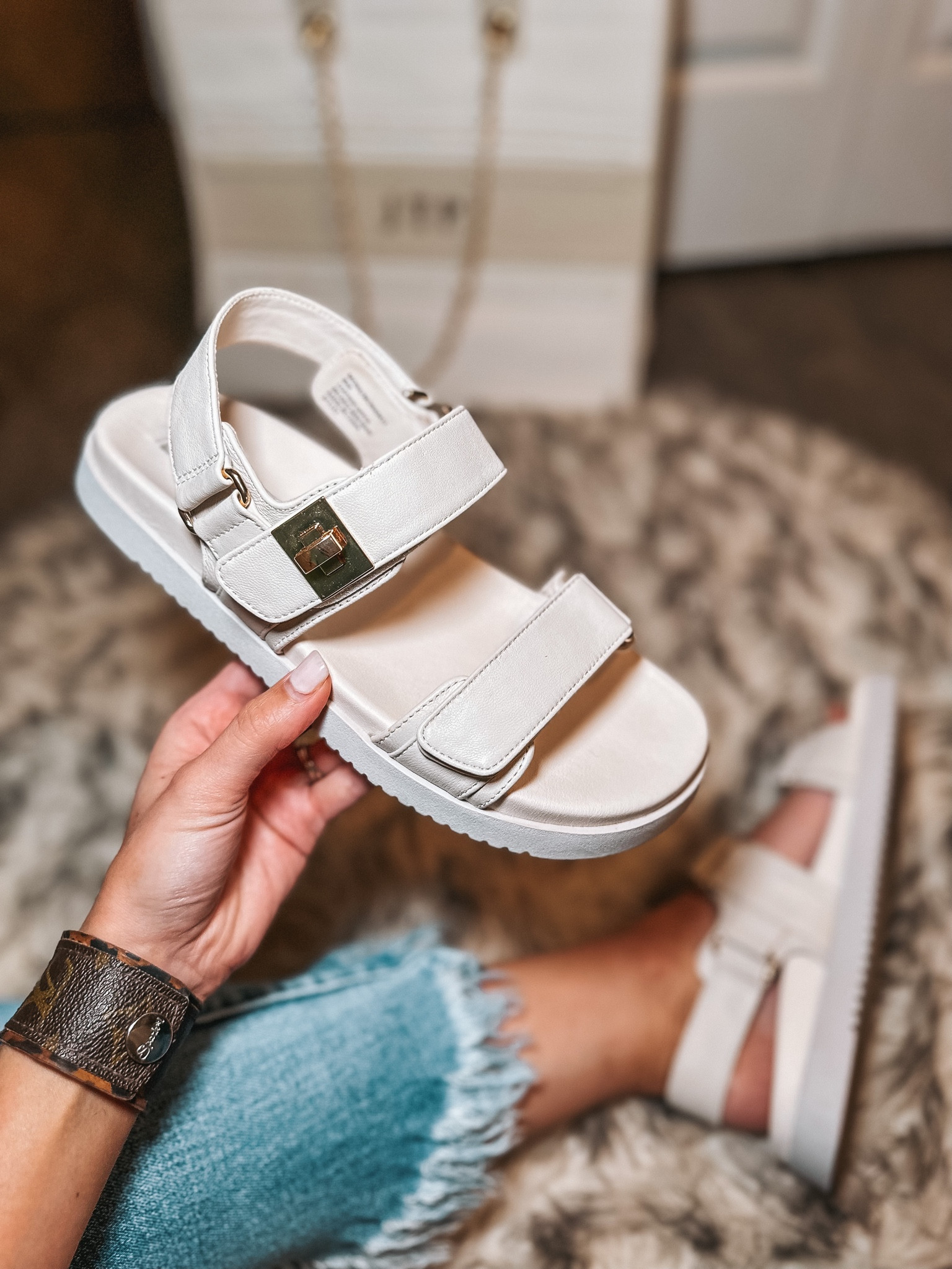 The sandal that’s going viral! I  absolutely obsessed these are perfect for every day east to dress up or down and very comfortable! They run true to size! 

#LTKunder100 #LTKshoecrush #LTKstyletip