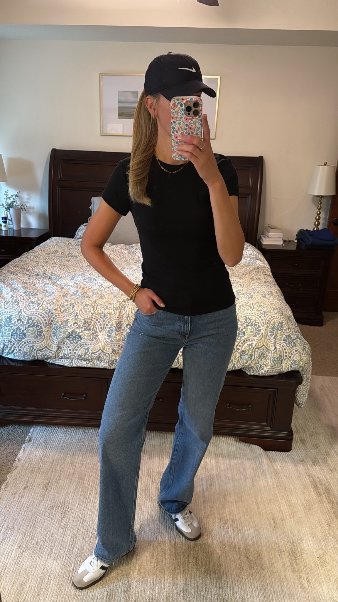 ⚠️code AFLTK stacks on sale prices for jeans! 
Wearing my true 29 extra long and medium tall 
My favorites - relaxed jeans and ribbed tall basic tee. 


#LTKFallSale #LTKTall #LTKSaleAlert