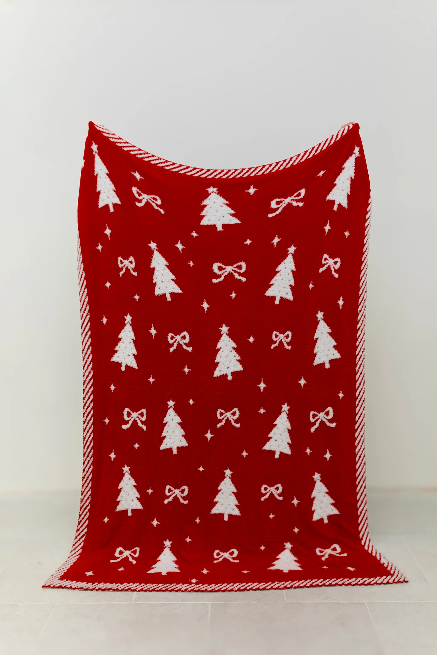 Christmas Tree Bow Blanket | Shop Staykation