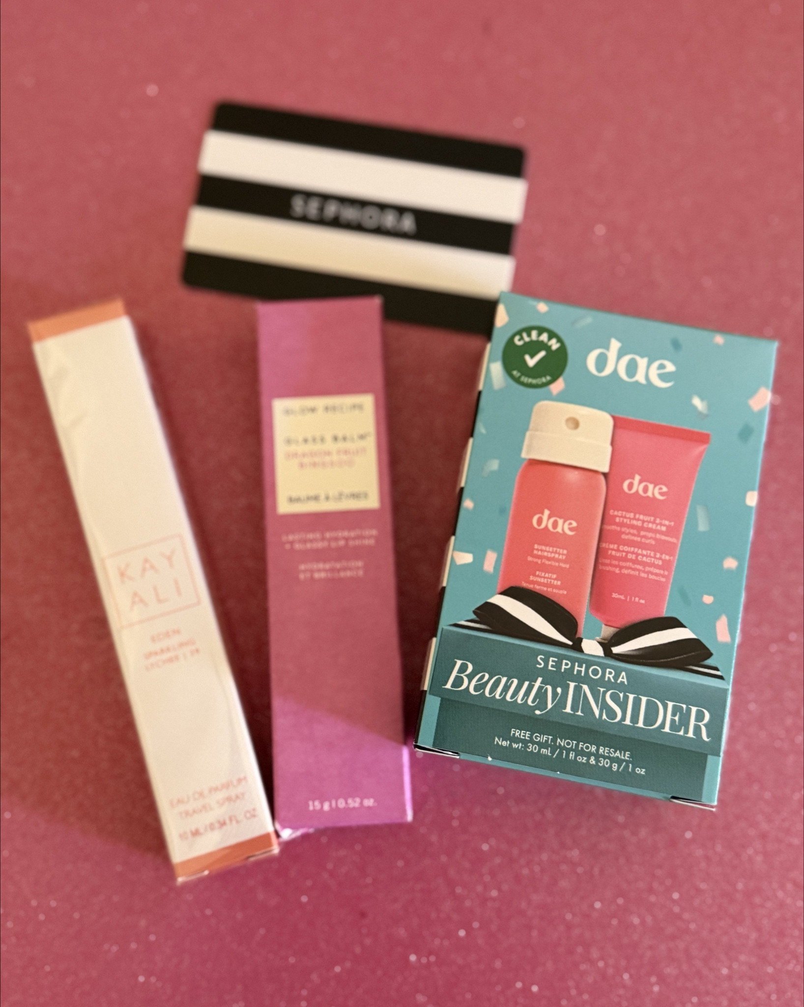 My mall haul.  I don’t often shop in person, especially not for myself so this was a rare treat.  I was in definite need of clothes and a new lipgloss and perfume for myself since my girls always take all my stuff.  I also got a free birthday gift from @Sephora !  

I love that @American Eagle Outfitters has different length pants too.  The short length is perfect for me.
 Used to go to Old Navy all the time for kids clothes especially.  Went in for gifts for a child’s birthday party we were invited to and wound up with stuff for my kiddos too.

#LTKBeauty #LTKPetite #LTKdayinmylife