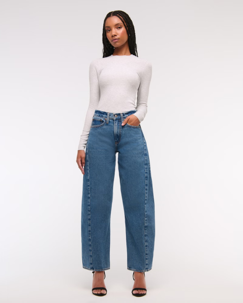 Women's Curve Love Mid Rise Barrel Jean | Women's Clearance | Abercrombie.com | Abercrombie & Fitch (US)