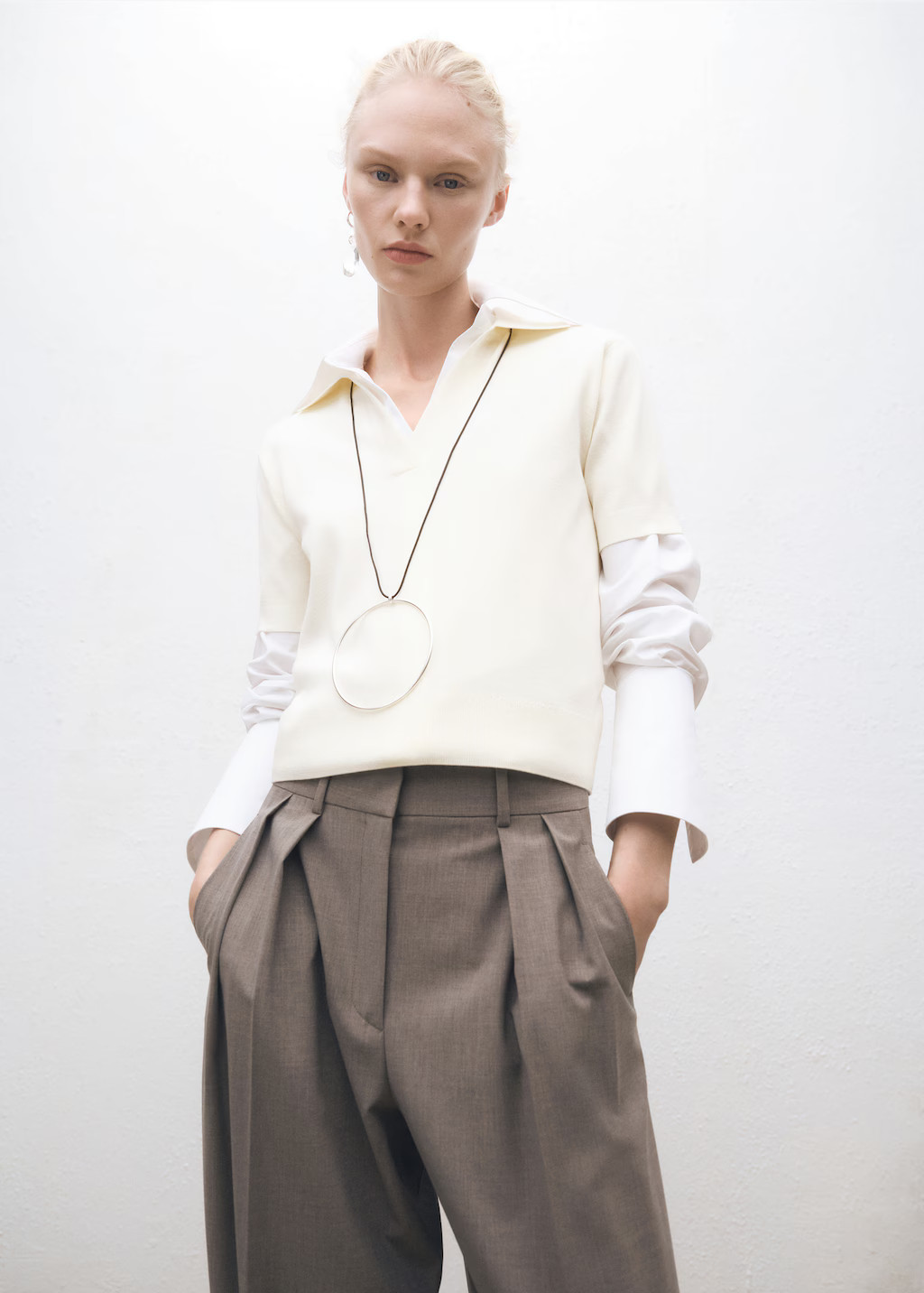 Wool-blend polo-neck sweater | MANGO (UK)