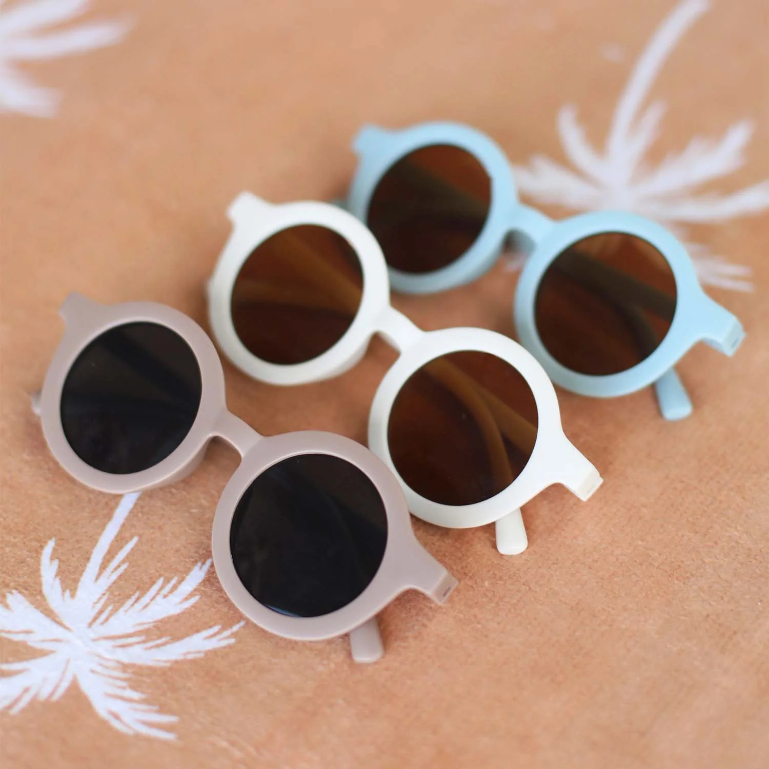 Retro Sunnies | Caden Lane