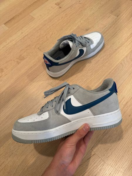 I got these Nike air forces from my sister and brother-in-law for my birthday! They are seriously so cool! 😎


#LTKshoecrush #LTKmens #LTKfamily