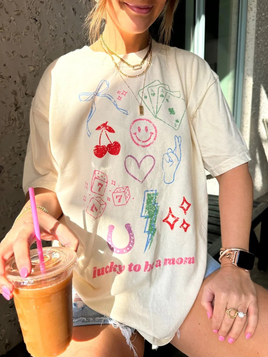 'Lucky Mom Dopamine Doodles' T-Shirt | United Monograms