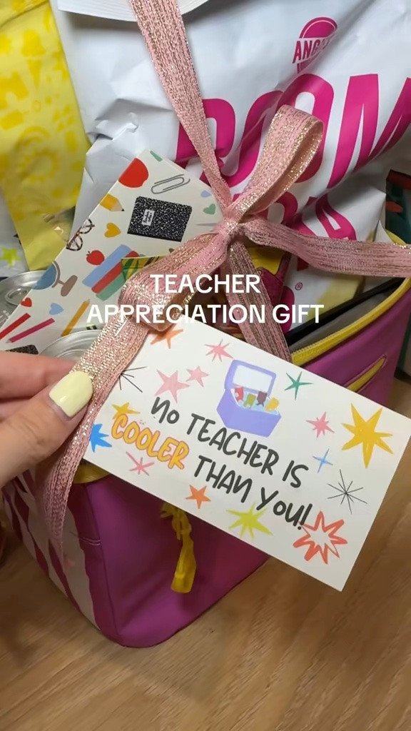 Teacher Appreciation Gift ❤️✏️🍎

Teacher appreciation week, unique gift basket, gift basket fillers, summer gift ideas, teacher gifts, end of school gift, can cooler, color coordinated gift

#LTKSeasonal #LTKKids #LTKmomlife