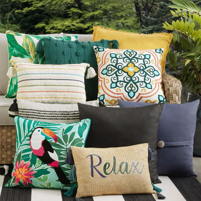 Better Homes & Gardens Palm Outdoor Throw Pillow, 21" x 21", Green | Walmart (US)