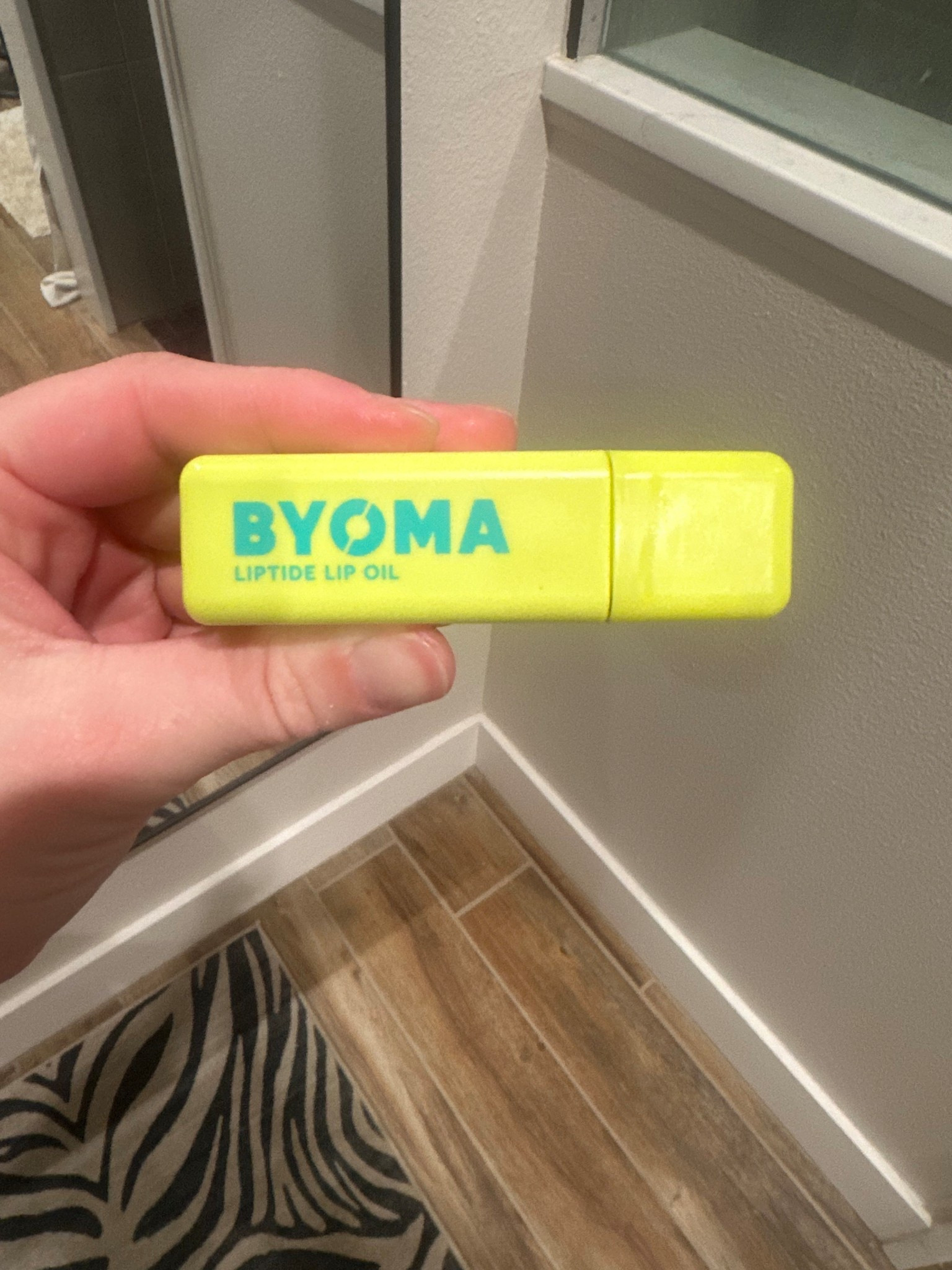 My new favorite lip oil before bed!!! Under $15. 
#ulta #nightroutine #lipoil #under15

#LTKmomlife #LTKBeauty #LTKdayinmylife