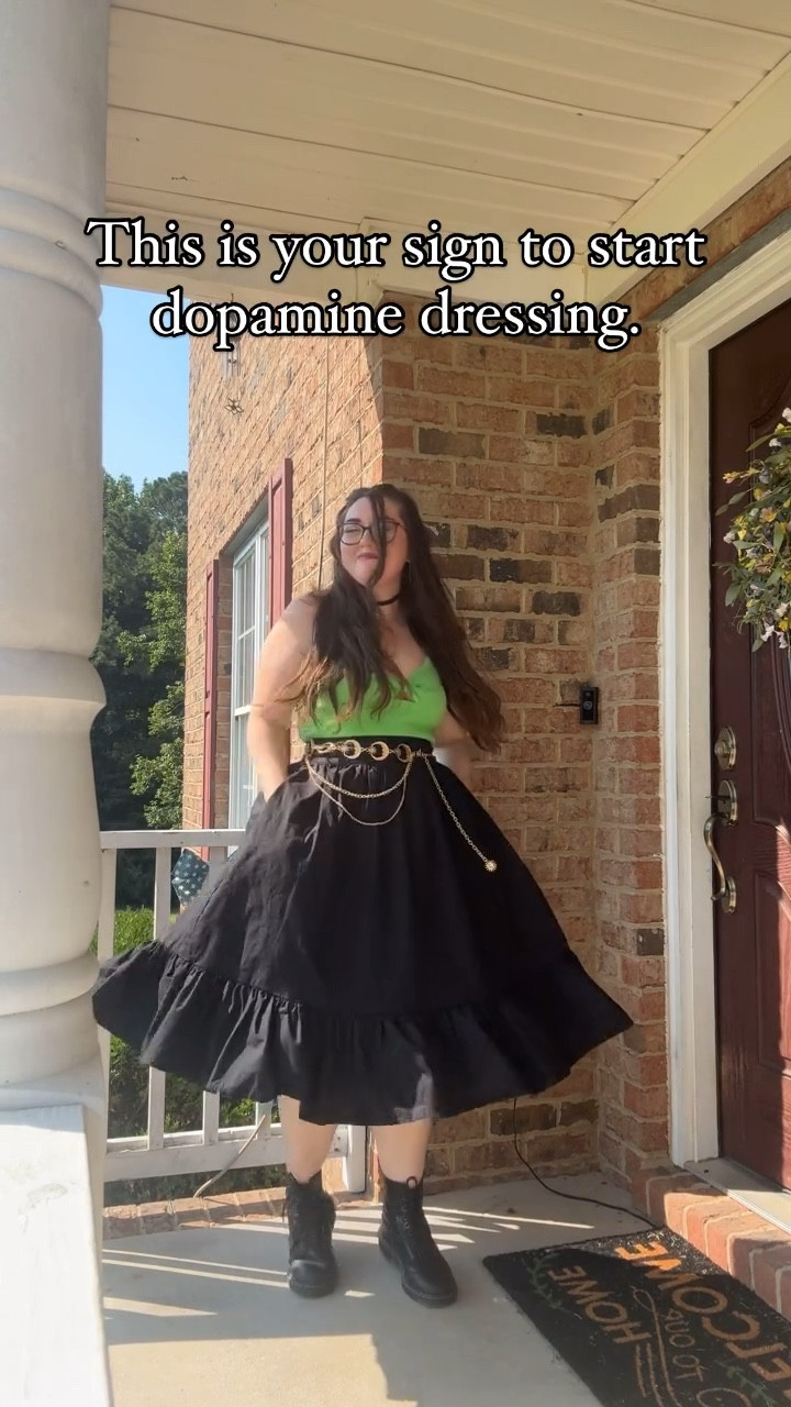 I recently heard someone use the phrase “dopamine dressing” and was instantly curious about the concept. Admittedly, I learned that it’s not all that complicated. It’s the idea of only wearing clothes that make you happy, therefore boosting your dopamine production. This world is so chaotic and filled for darkness and judgement. And as difficult as it is to accept, it’ll always be this way. So, you might as well spend your time doing what you love and wearing what makes you happy, even if other people don’t understand it.
💚
💚
💚
#dopaminedressing #edgysummerstyle #edgy #limegreen #blackwoodcastle #ootd #dopamine #fashion #style #fitcheck #theused