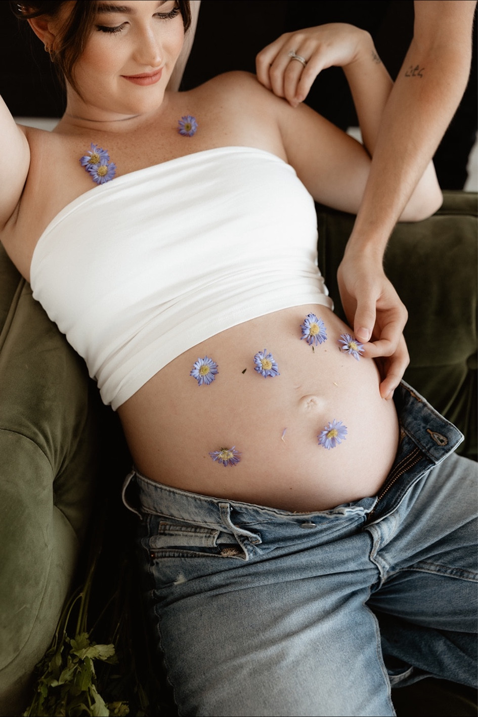 sized up in the jeans & large top! white is sold out 

#LTKsalealert #LTKfindsunder100 #LTKbump