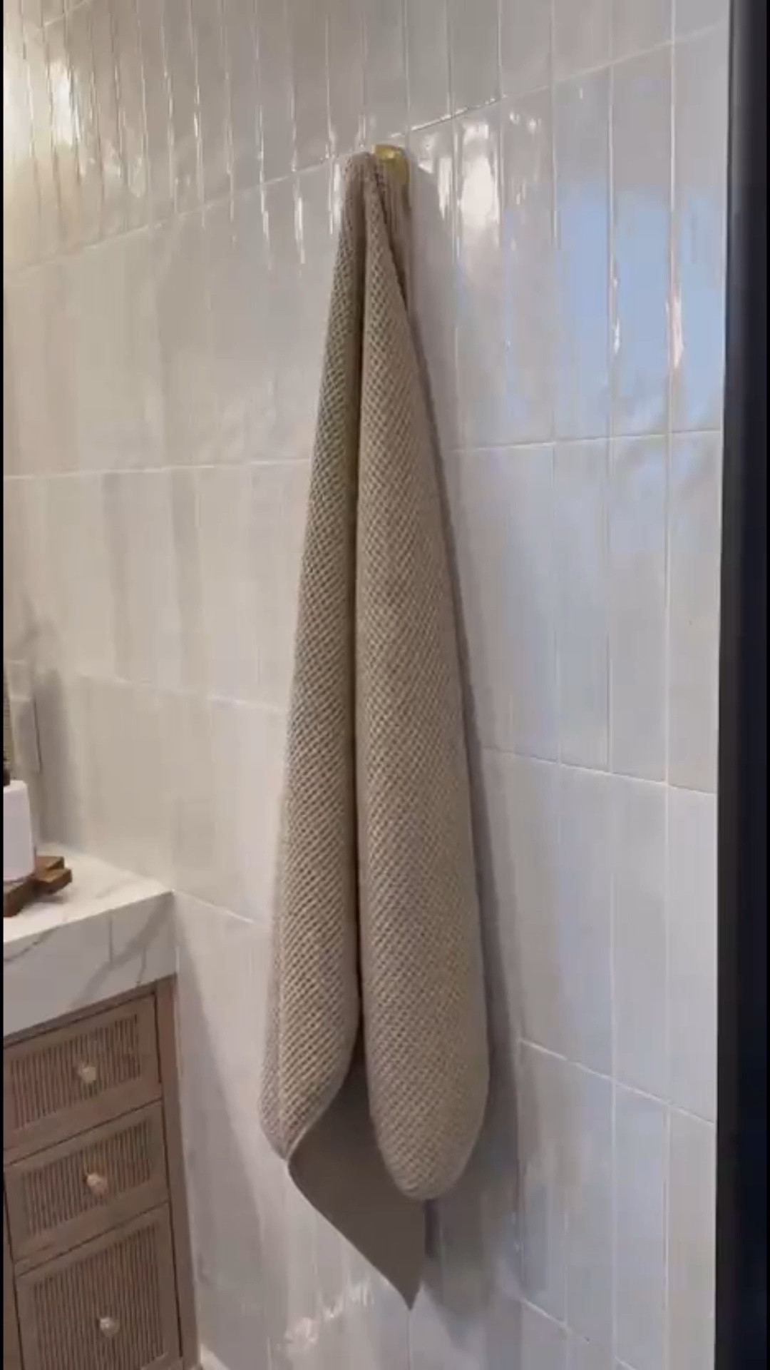 Tired of applying stickers to your containers only to have them turn out crooked? 😆 Try this simple hack: flip the new sticker and align it with the existing sticker, then roll the container to apply it evenly. Voilà! Perfectly placed stickers every time! 


Here are my top picks for practical yet stylish bathroom essentials!

1.  Automatic Trash Can: This game-changing trash can is self-emptying, making bathroom cleanup a breeze.

2.  Designer Shower Soap Dispensers: Elevate your bathroom's aesthetic with these sleek, high-end looking dispensers.

3.  Versatile Suction Hooks: These hooks work wonders on glass, textured tile, and even come with 3M attachments for added security on rough surfaces.

4.  Hair Catcher: A must-have for avoiding clogged drains, this handy tool keeps your bathroom plumbing flowing freely.

5.  I'm loving the Nordic-style teak bath mats, which come in various sizes and finishes, including oiled. 

6. The acrylic bath tray is also stunning, with its clear design that adds a touch of minimalist chic. 

7. Waffle bath mats are another must-have - they're not only gorgeous, but also non-slip. 

8. And for a practical touch, a soap and lotion pedestal is a game-changer, keeping water spills and accumulation under control.

9. These finds combine functionality with style, making them perfect for a practical bathroom upgrade!


#LTKHome #LTKStyleTip #LTKSaleAlert