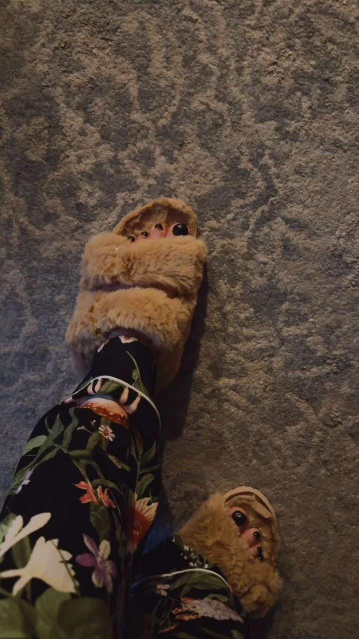 These are the coolest and comfiest for the fall! I love these Sherpa sandals!

#LTKootd